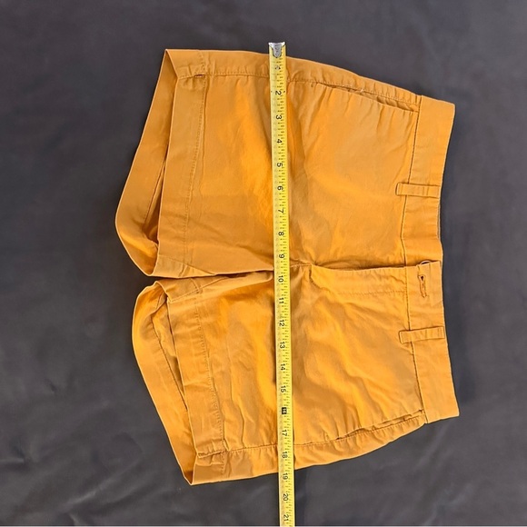 Old Navy Everyday Shorts Mustard Yellow Chino Cotton Casual Summer Size 2 Fun - Picture 7 of 8